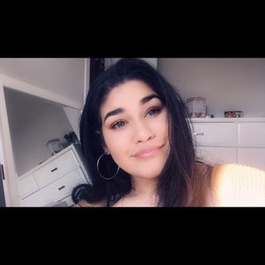 Meet your Posher, Natasha